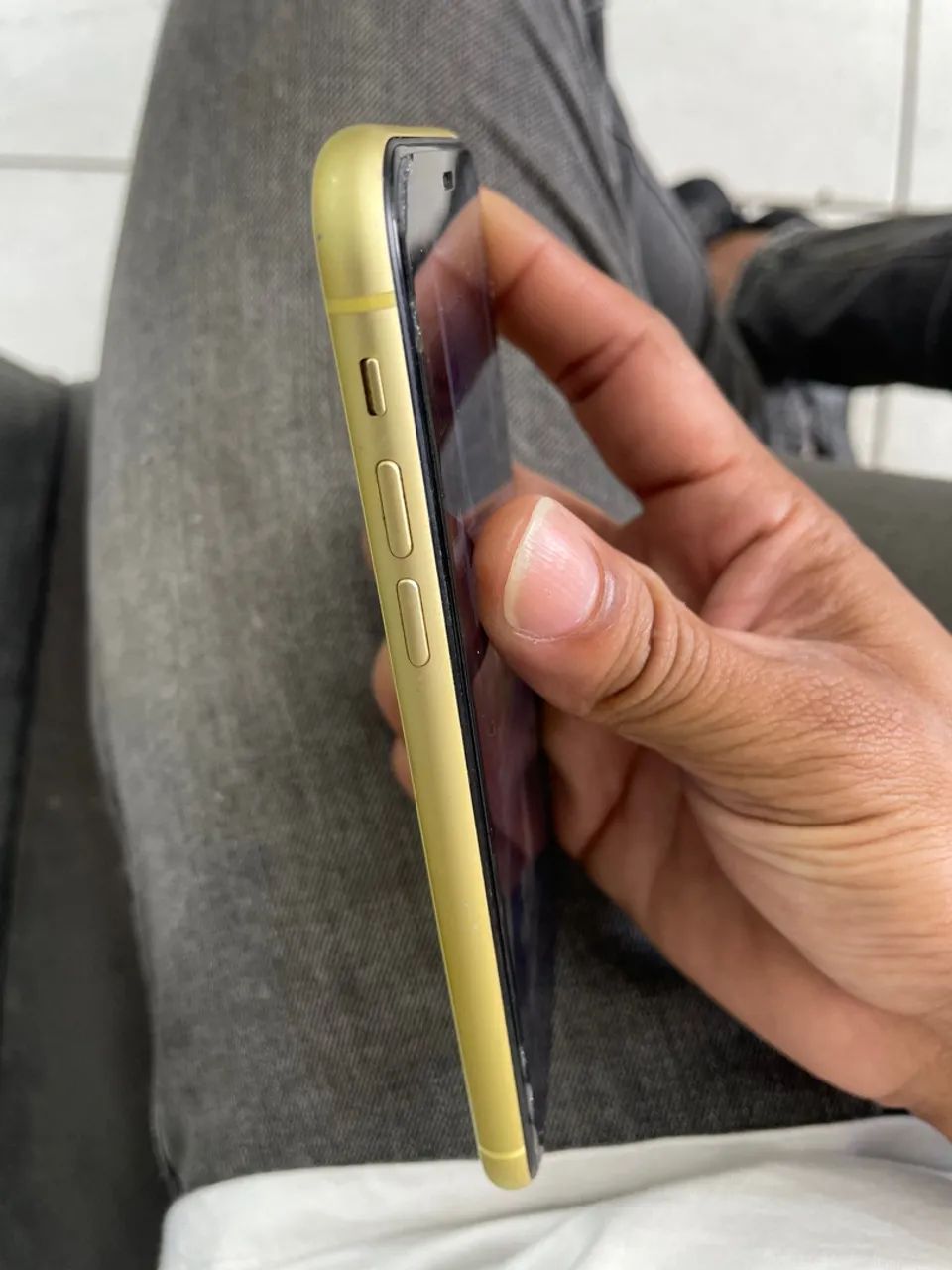 iPhone 11 conservado 64 - Foto 4