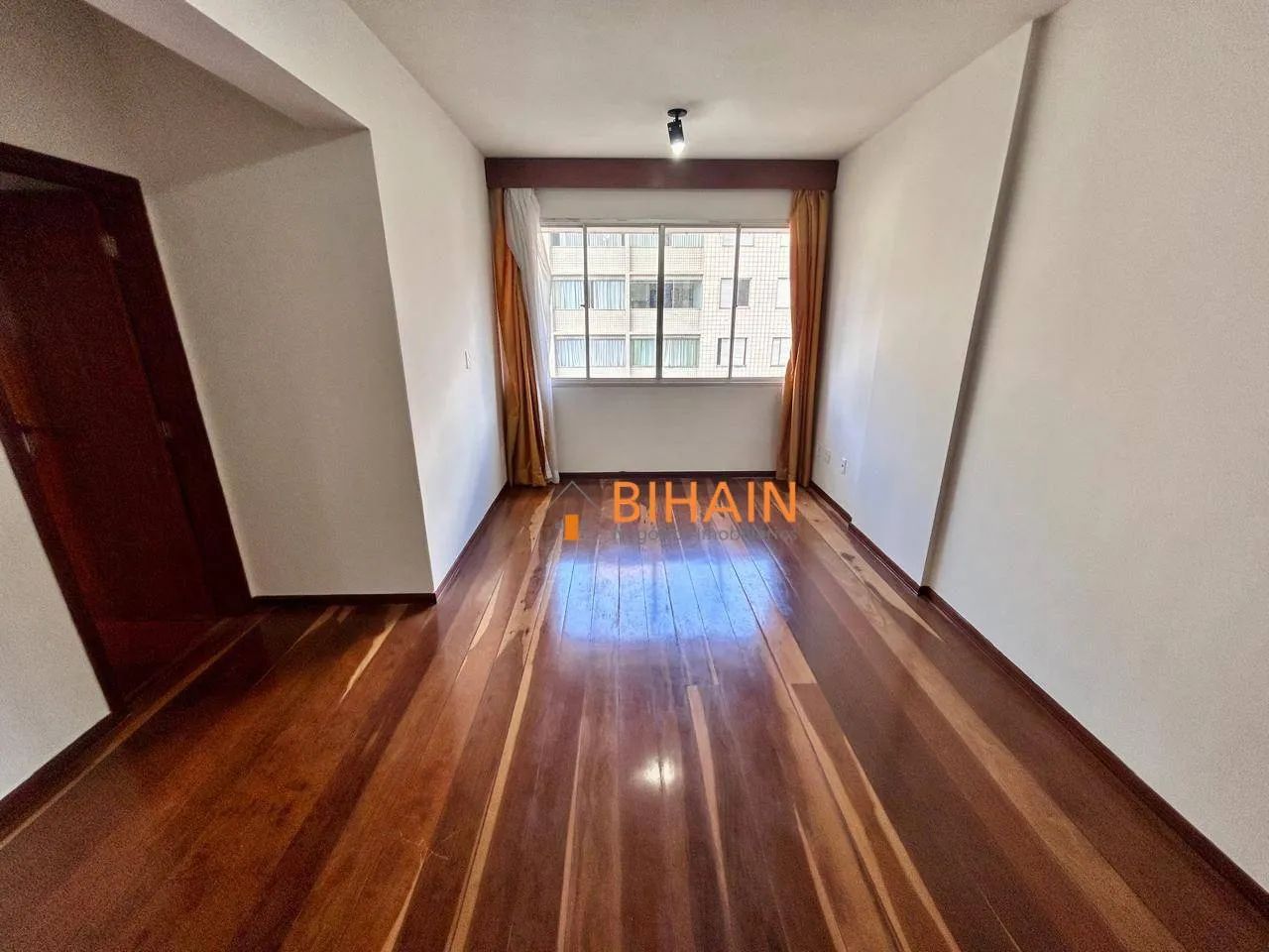 Apartamento com 3 dormitórios para alugar, 110 m² por R$ 4.696/mês - Santo Antônio - Belo  - Foto 2