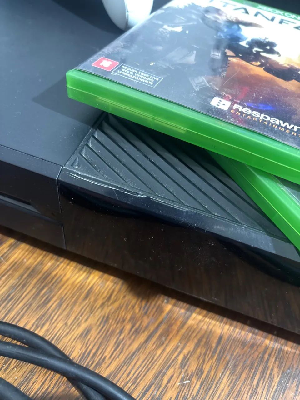 XBOX ONE FAT 500 GB + 2 JOGOS - Foto 2