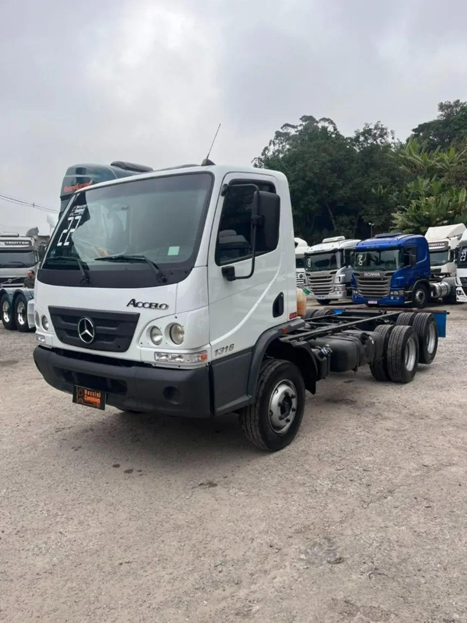 Mb Accelo 1316 2022 6x2  - Foto 2