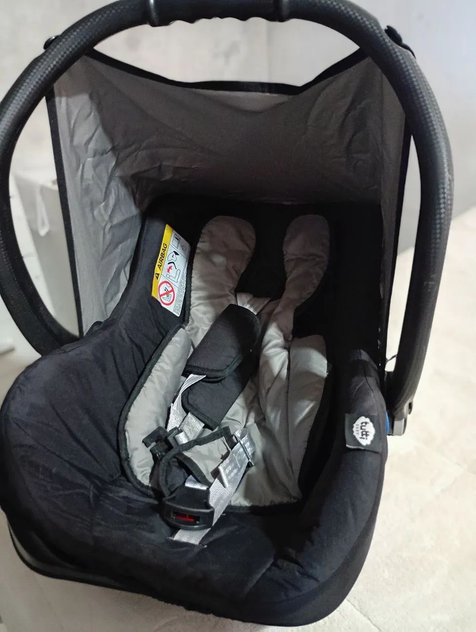 Carrinho de bebê Com bebê comforto - Foto 2