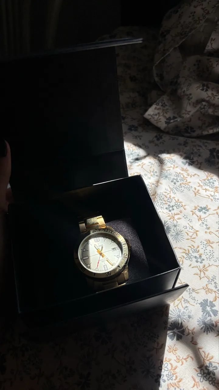 Relógio Casio Dourado - CASIO MTP- VD01G-9EV