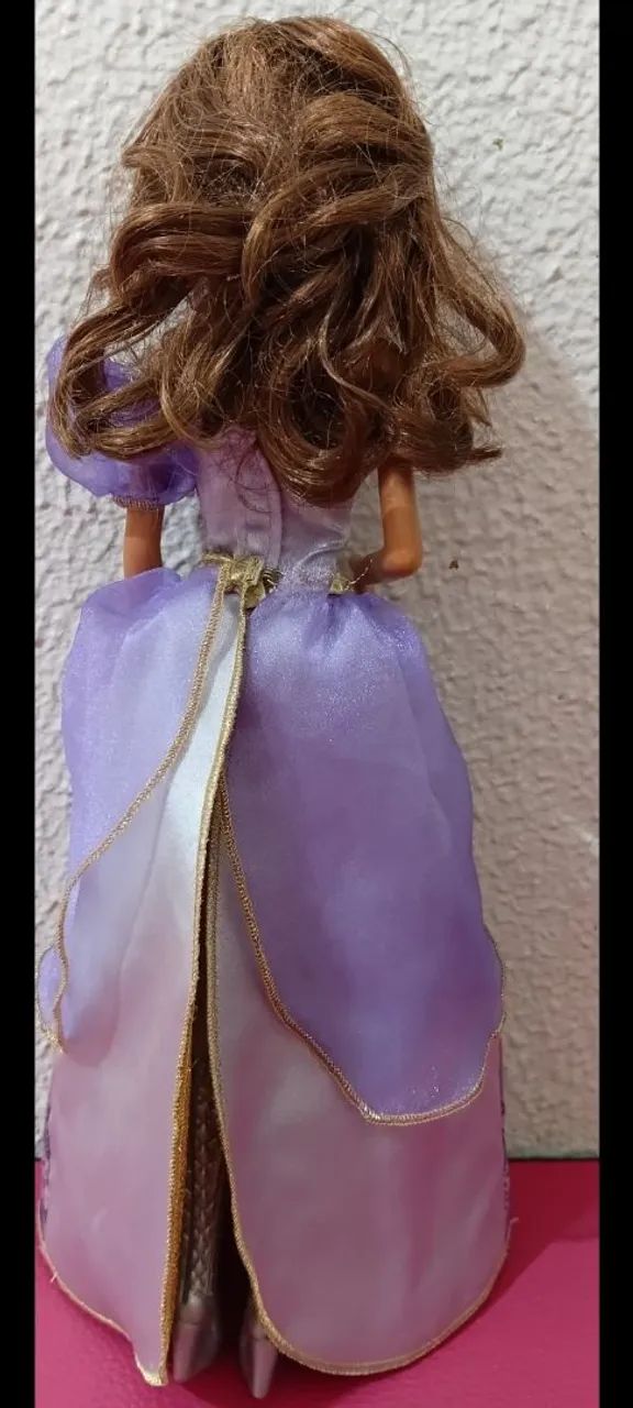 Boneca Barbie As 3 Mosqueteiras (Viveca) - Foto 2
