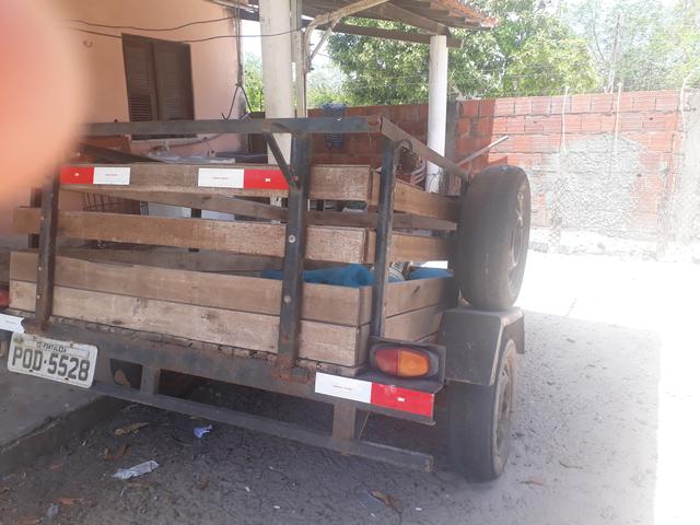 Reboque a venda