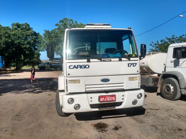 Vendo caminhões no pipa ou no chassis - Foto 5