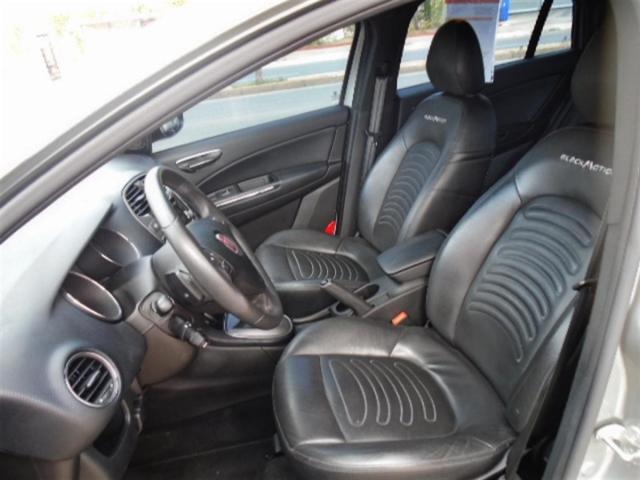 FIAT BRAVO 2016/2016 1.8 BLACKMOTION 16V FLEX 4P AUTOMATIZADO - Foto 4