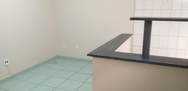 Alugo apartamento frente - Foto 2