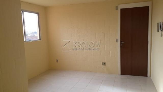 Apartamento para alugar com 2 dormitórios em , cod:AA2081