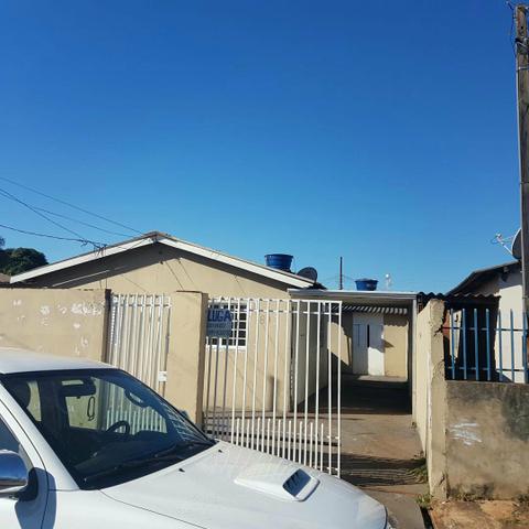 Casa asfalto com edicula nos fundos da financiamento aceita carro - Foto 4
