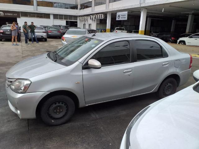 Etios Sedan XS Aut 2017 10mil+959 - Foto 2