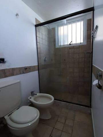 Locação anual. 3 suites, pé na areia!! - Foto 15