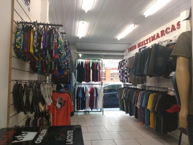 Lote arara de Parede