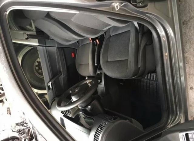 Volkswagen Polo Sedan 1.6 Vht Comfortline Total Flex 4p - Foto 2