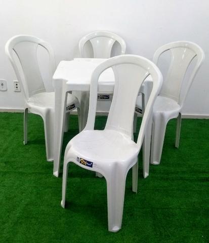 Cadeiras Plásticas 140Kg - R$ 25,00 - Festas, bares, residencias
