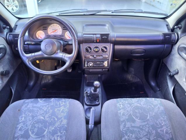 CORSA 2001/2002 1.0 MPFI MILENIUM 8V GASOLINA 4P MANUAL - Foto 3