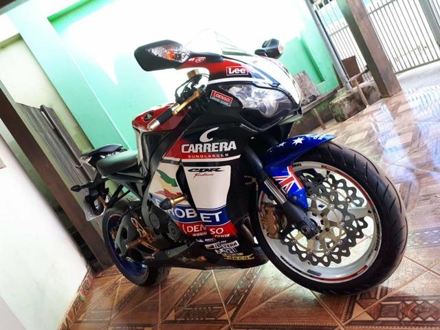 CBR 1000 Fireblade venda parcelada sem taxa de juros - Foto 3