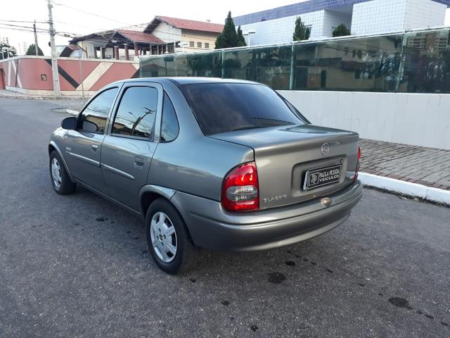 Corsa Sedan Spirit com ar condicionado e direção hidráulica, revisado, conservado