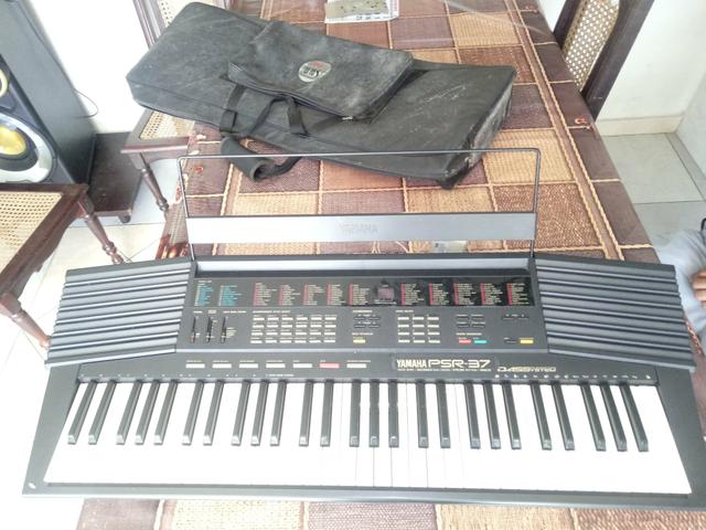 Vendo um teclado yamaha e uma maquina de lavar roupas - Foto 2