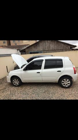 Clio 1.0 - Foto 2