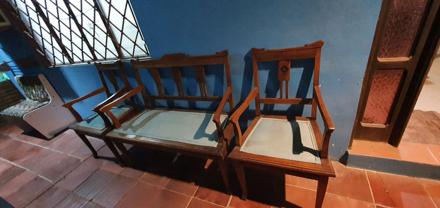 Conjunto de poltronas colonial
