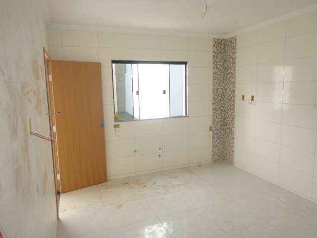 Bairro Jardim dos Alfineiros - Linda casa de 2 quartos quintal plano e murado e 2 vagas - Foto 12