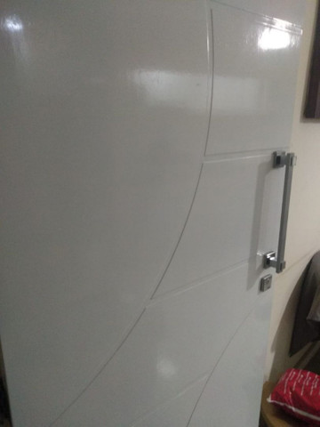 Pintura e Laqueamento em Móveis e Portas