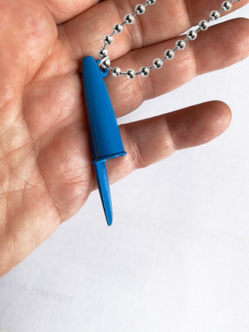 Colar Tampa Caneta Bic Azul - Foto 4