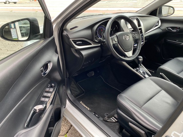 Yaris XLS Sedan 1.5 Automático 2019 - Foto 10