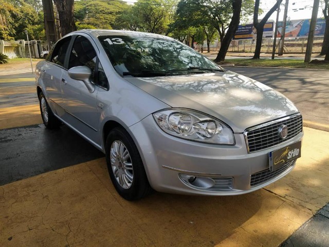 FIAT LINEA ESSENCE 1.8 2013