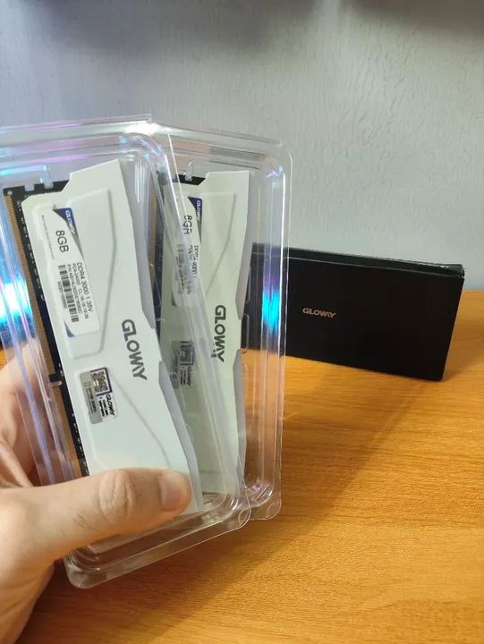 Memória RAM 8gb 2x ddr4 de gloway 3000 Mhz RGB