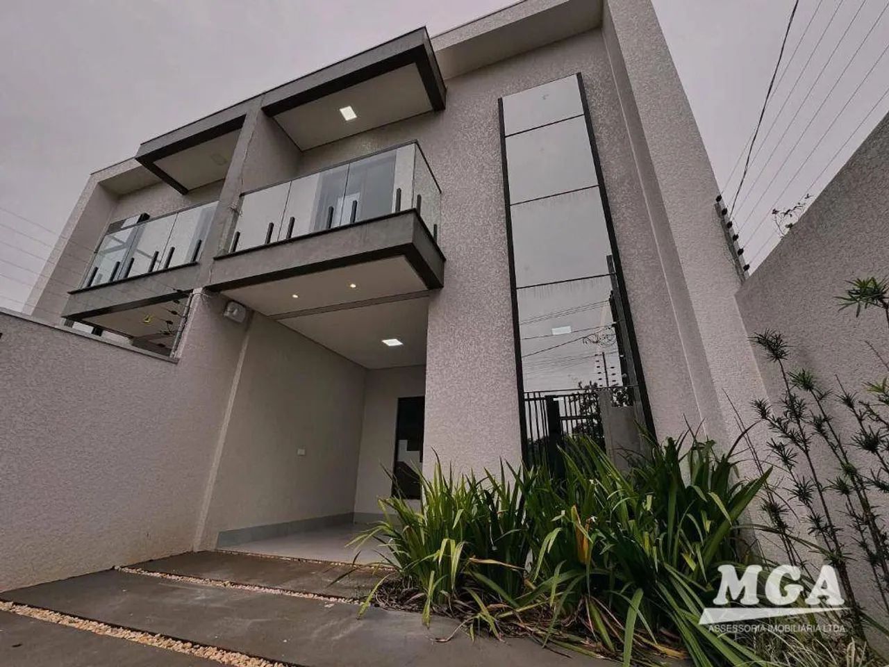 Sobrado com 3 dormitórios à venda, 104 m² por R$ 620.000,00 - Jardim Copacabana - Foz do I