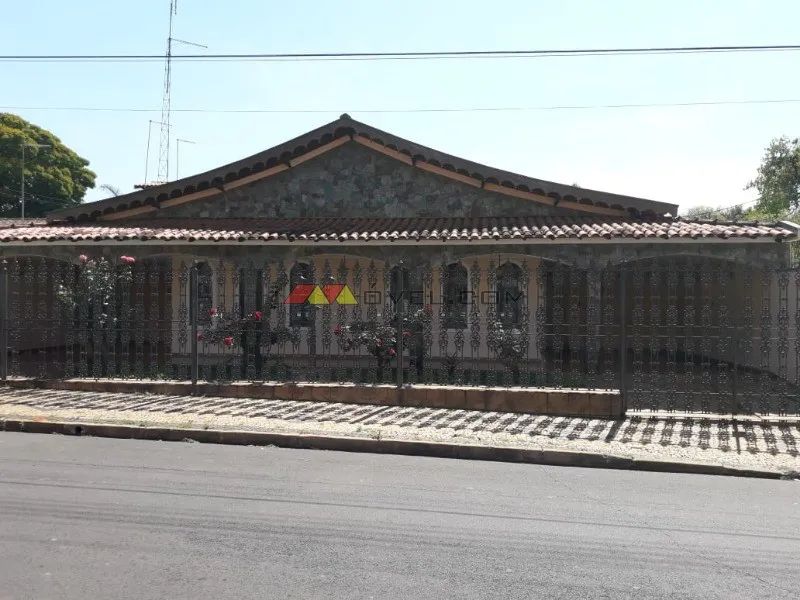 Venda de Casas / Padrão na cidade de Ipeúna