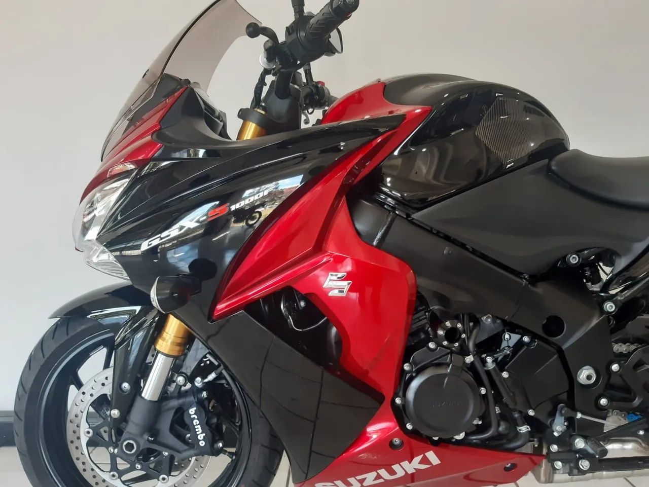 Gsxs f 1000  nova  11mil  km