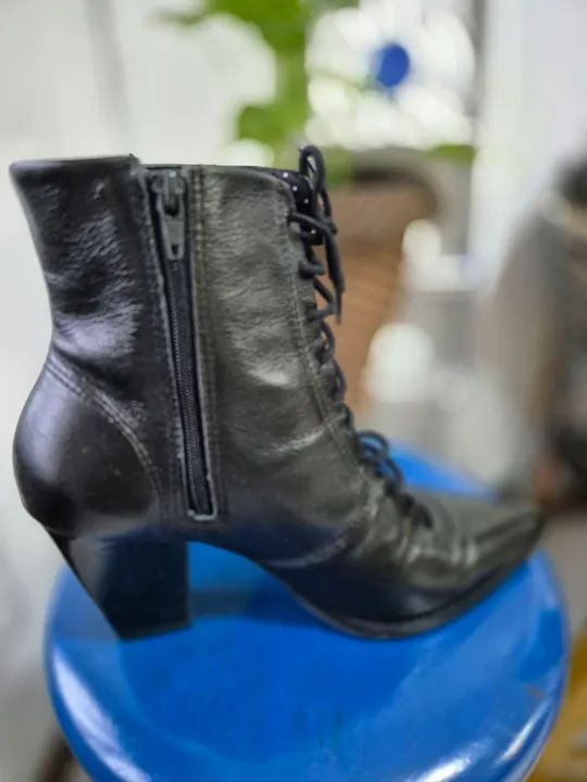 Bota de couro Lolita Pimenta  - Foto 5