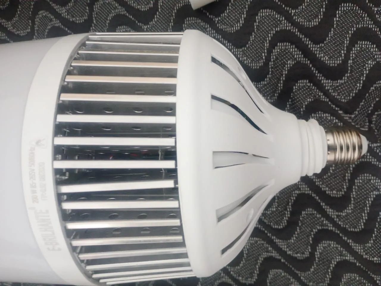 Lâmpada LED 200W E-BRILHANTE