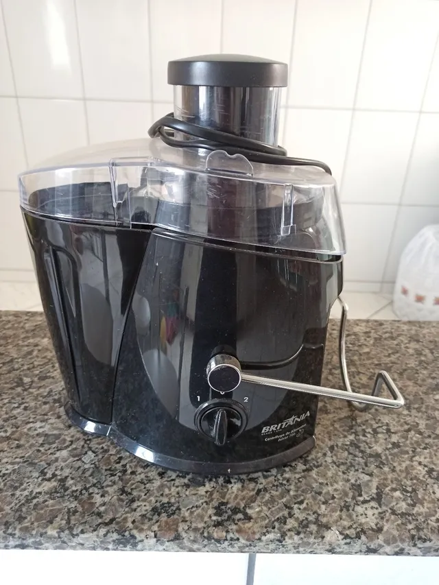 Centrífuga de Alimentos Britânia Juicer 700 - Preta semi nova