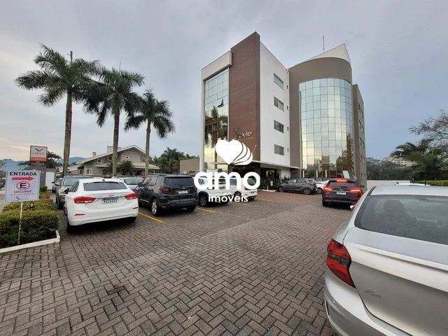Sala ideal para consultório para alugar no bairro Jardim Maluche em Brusque