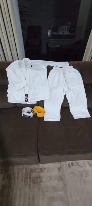 Kimono de Karatê Branco - Unissex