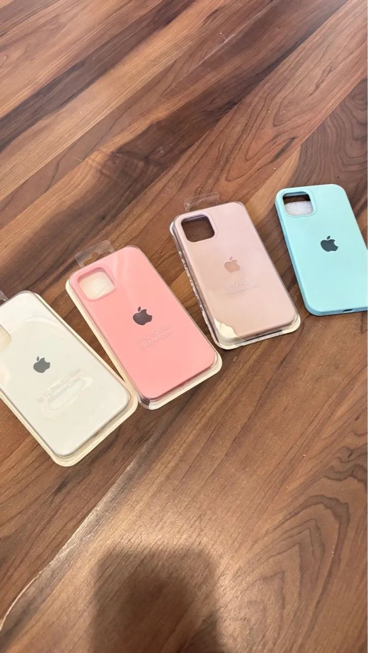 4 capinhas para IPHONE 12/12PRO