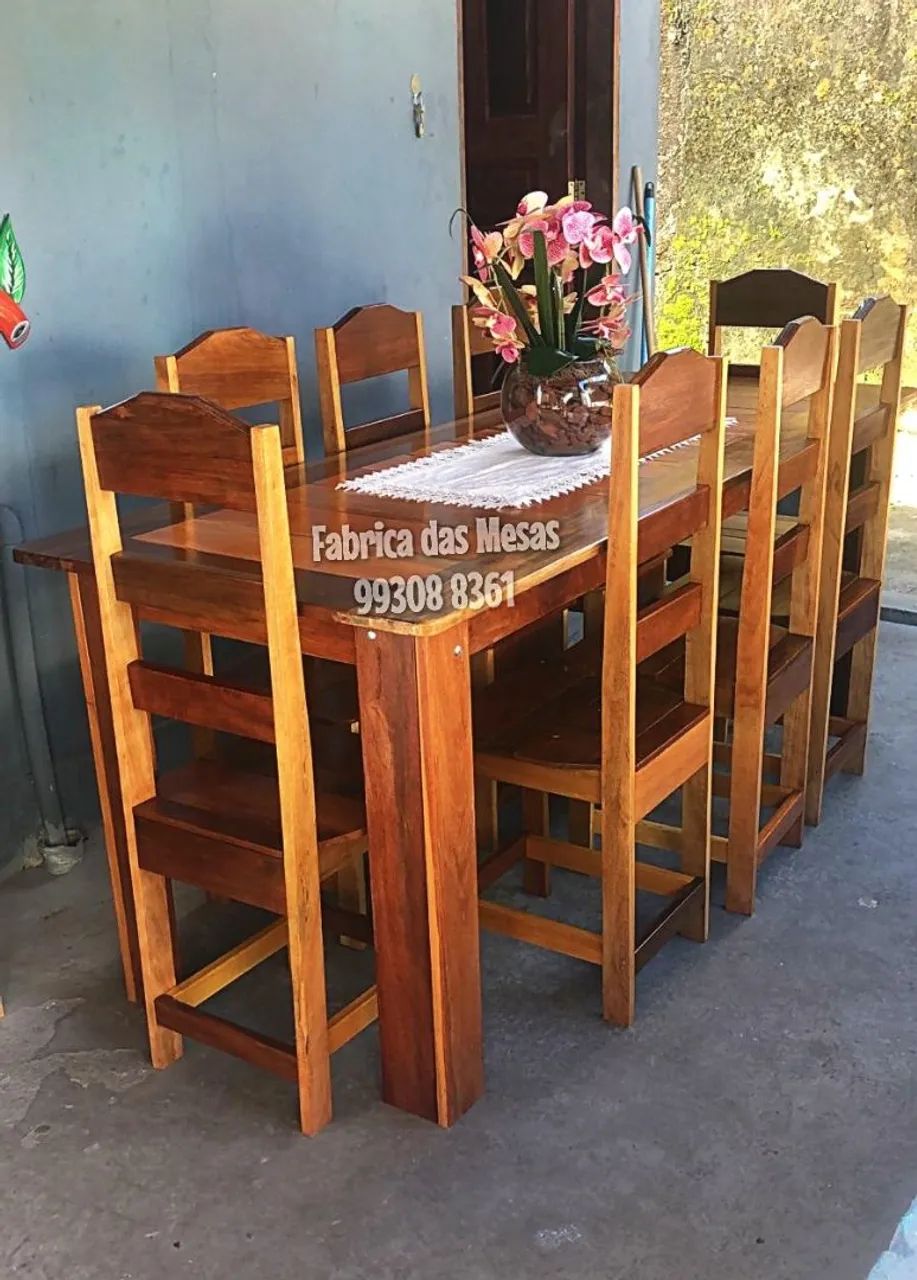 Mesa de Madeira Com 8 Cadeiras Direto da Fábrica 