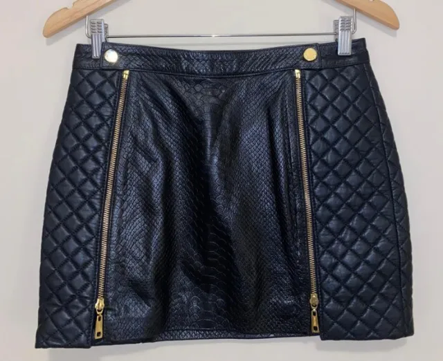 mini saia de couro ( caprino ) - marca - bobstore - ótimo estado ( nova )