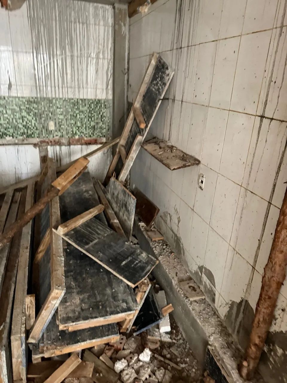 Madeirite plastificado , tabua de pinus , barrote de pinus - Foto 2