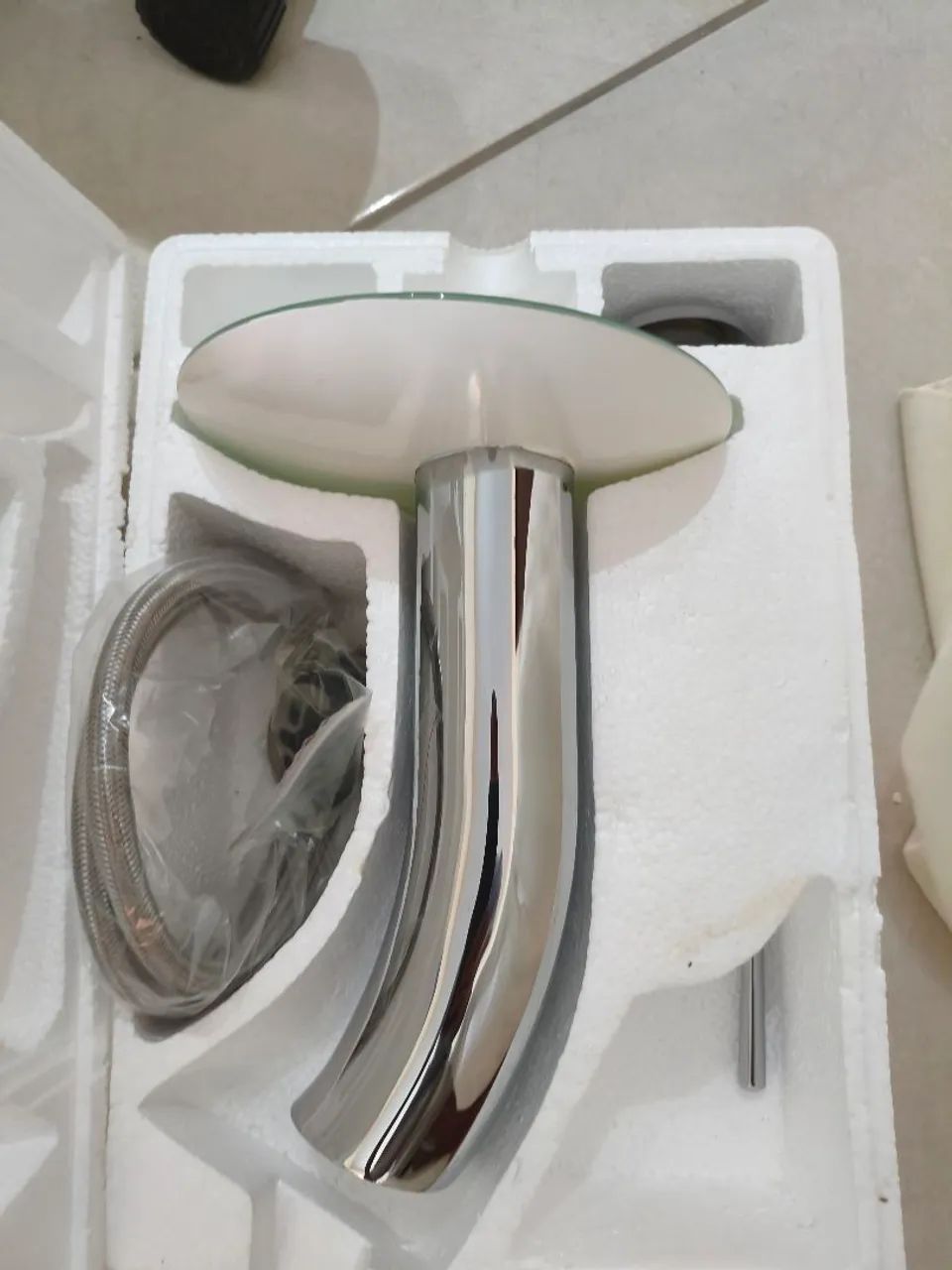 Torneira Cascata Monocromada JIWI