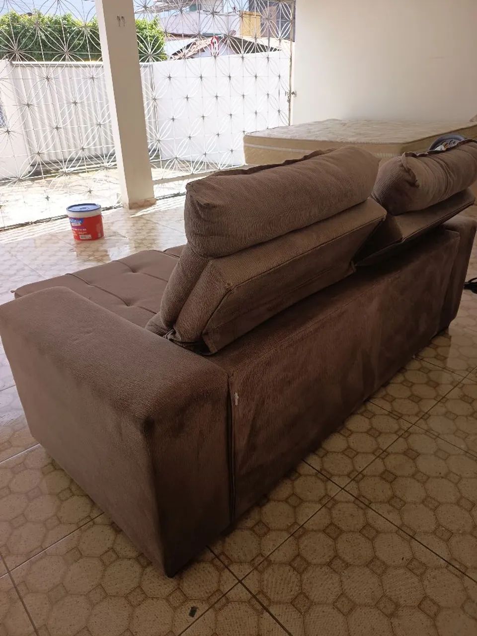 Sofá 4 Lugares Confortável e Espaçoso - Ótimo Estado! - Foto 2