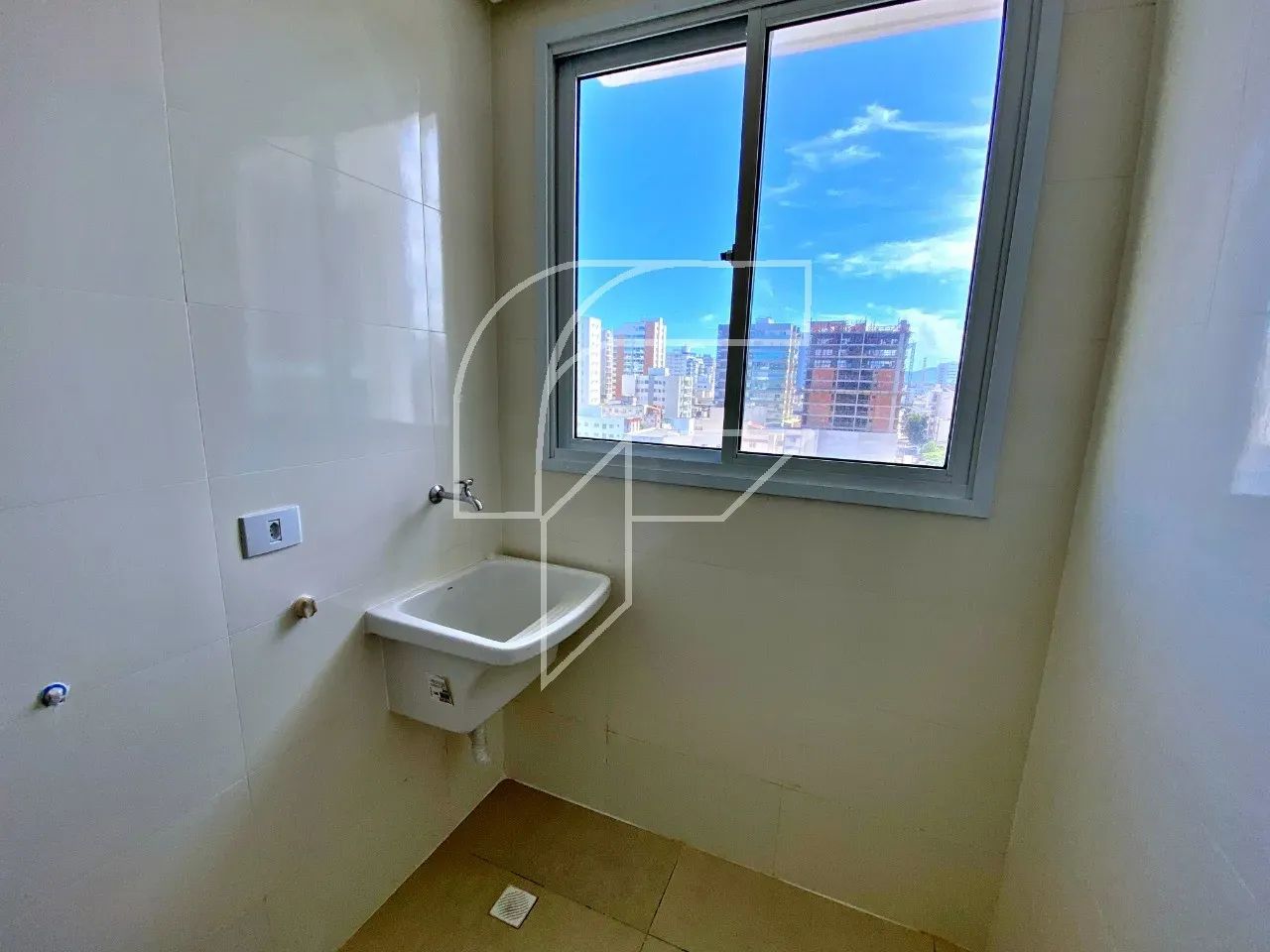 Imóvel para venda possui 66 metros quadrados com 2 quartos em Praia do Morro - Guarapari - - Foto 6