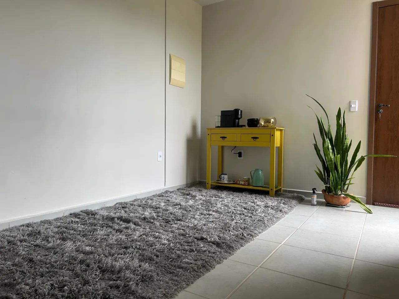 Tapete Peludo Cinza para Sala