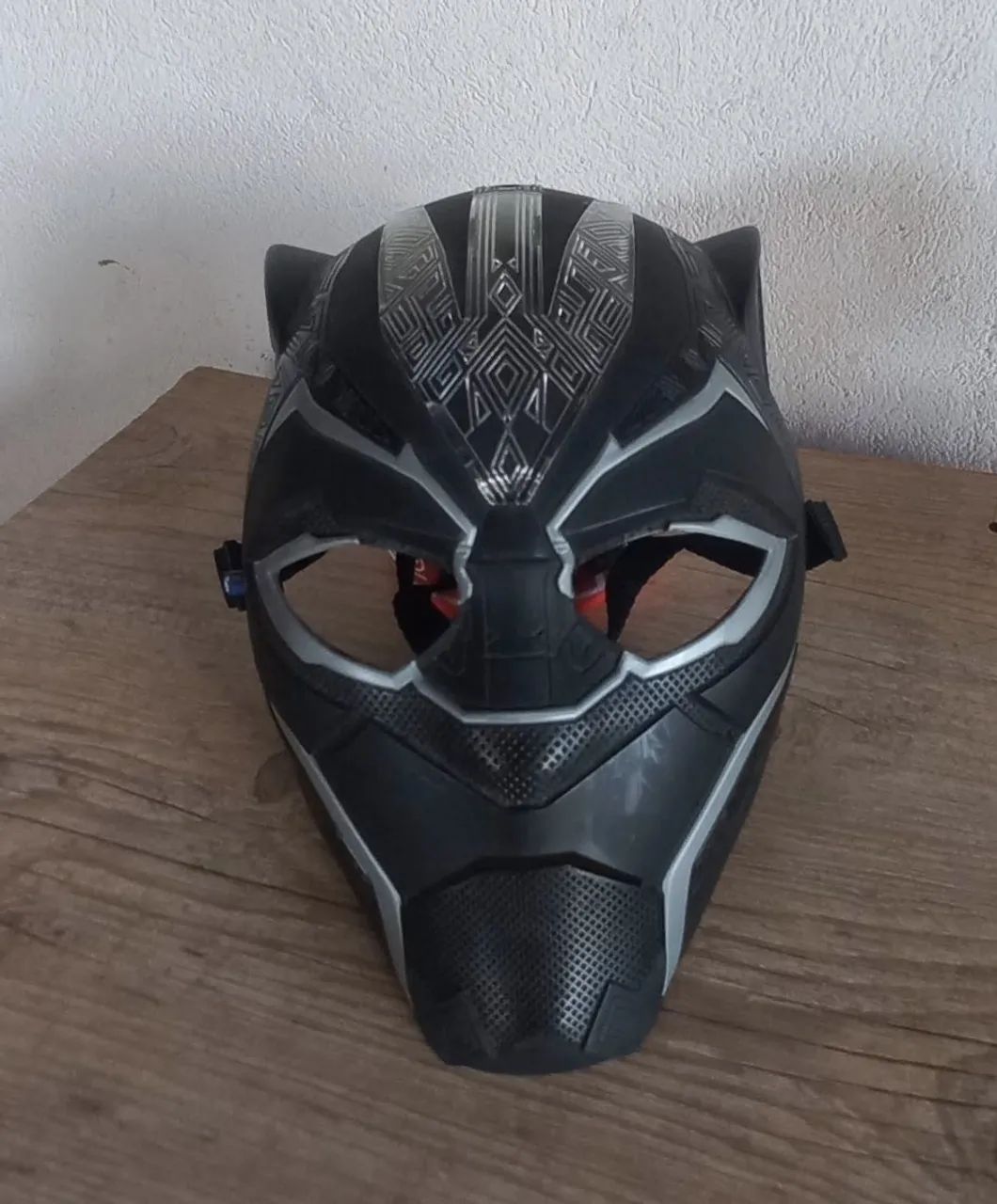 Máscara Pantera Negra - Semi Nova