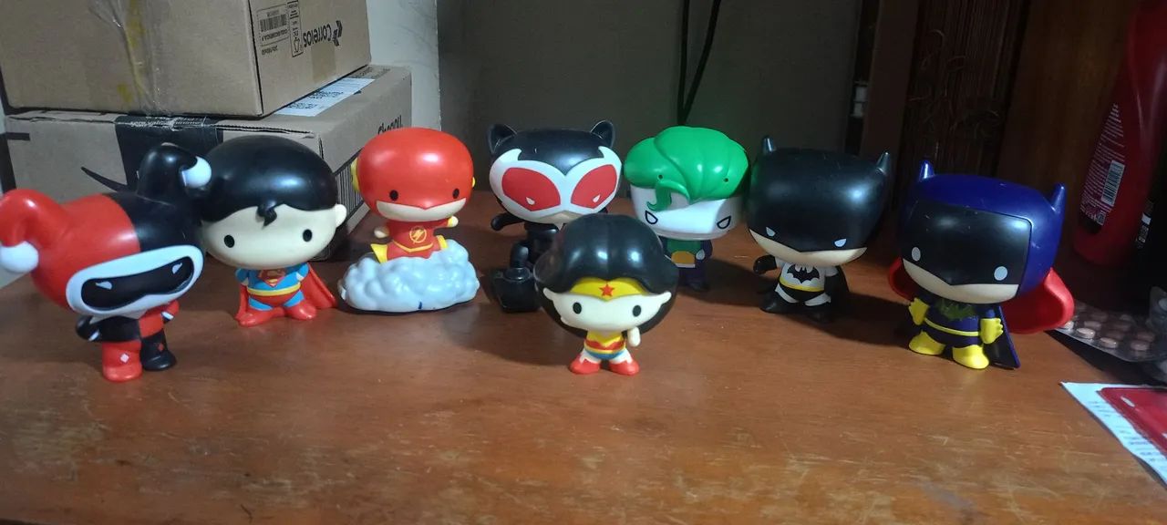 Bonecos funkos 