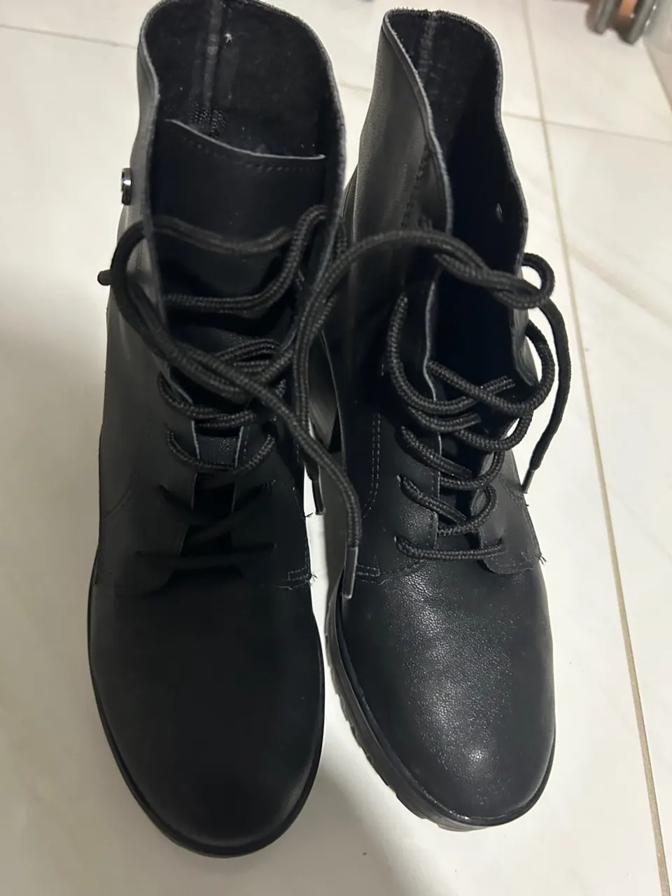 Botas coturno Preta