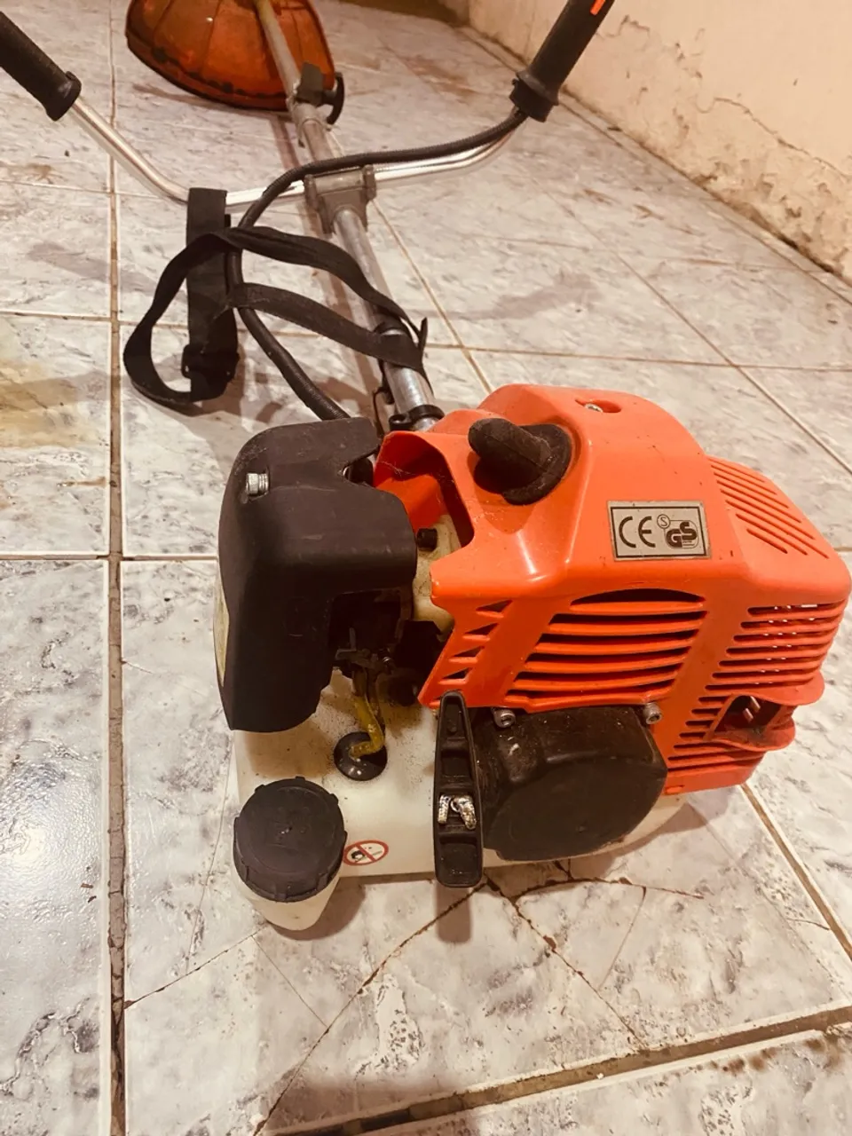 Roçadeira a gasolina